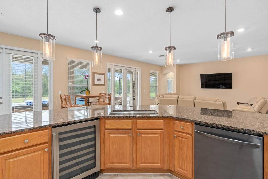 Lakeview W/8 Bedroom 5 Kingsuite 3 Miles To Disney Kissimmee Kültér fotó